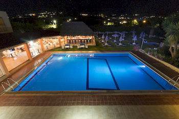 Evelin Aparthotel